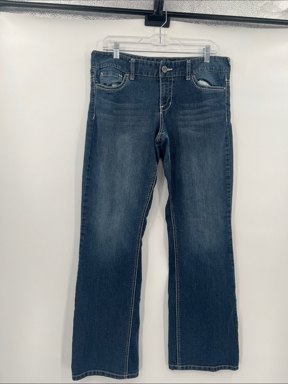 Size  11/12  Maurices Jeans